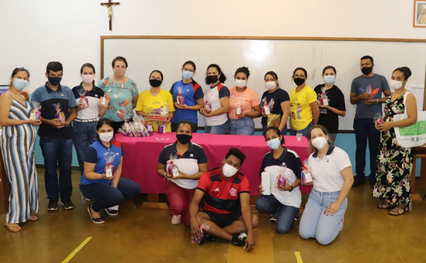 Homenagem em comemoração ao dia dos professores na Escola Padre José de Anchieta