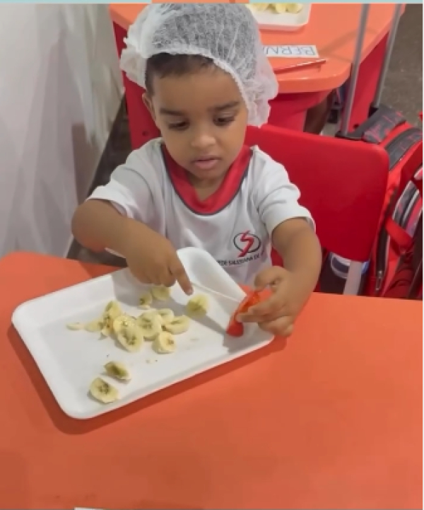 Salada de frutas 🍇🍍🍎🥝