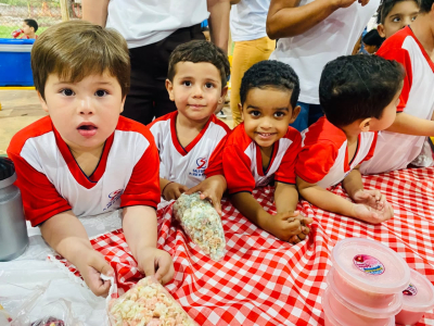 Quando a fam&iacute;lia participa, o aprendizado ganha ainda mais significado. 💚