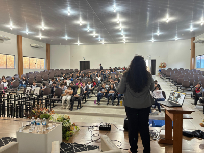 Aluna egressa Dulcineia Maria Lins.