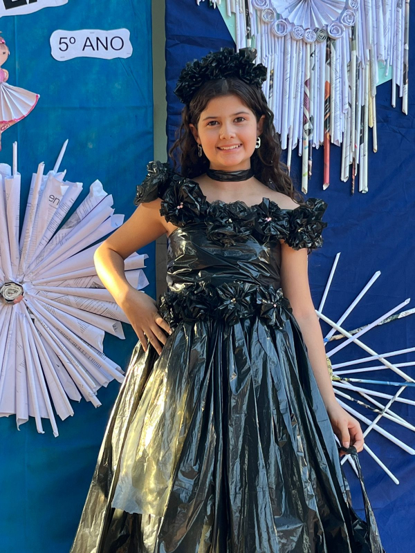 Desfile Recicl&aacute;vel do 5&deg; ano.