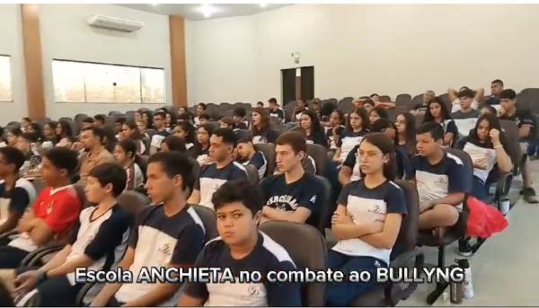 Júri simulado com o tema Bullying.